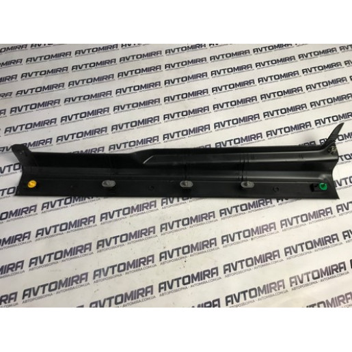  Накладка на порог передняя внутренняя правая Fiat Punto 2009-2011 735488147